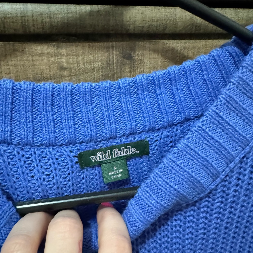 Target sweater - Picture 3 of 3